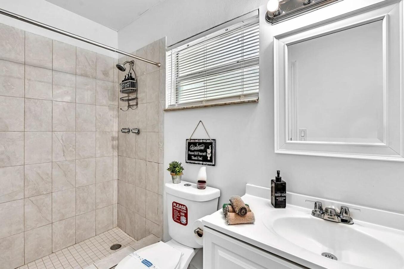 Large Studio Suite Close to Beach&Casino Dania Beach Esterno foto